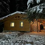 Marína A Matej Kubínska Hoľa Сasa de vacaciones
