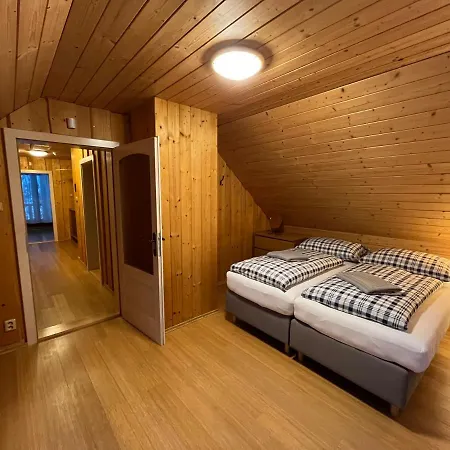 Marina A Matej Kubinska Hola Casa vacanze *