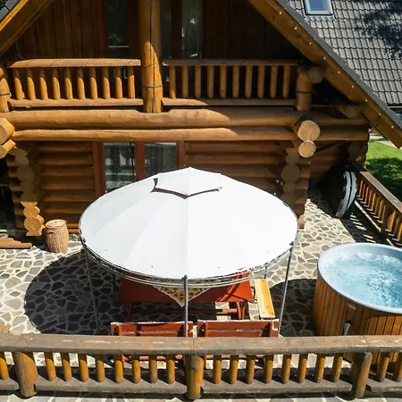 Marína A Matej Kubínska Hoľa Сasa de vacaciones *