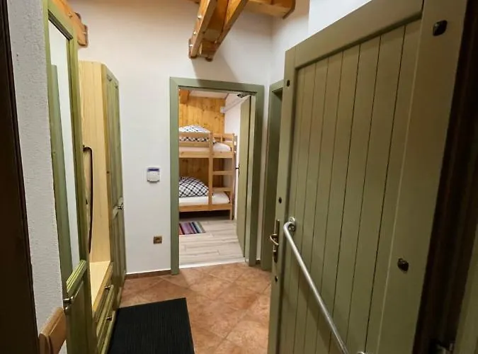 펜션 Marina A Matej Kubinska Hola