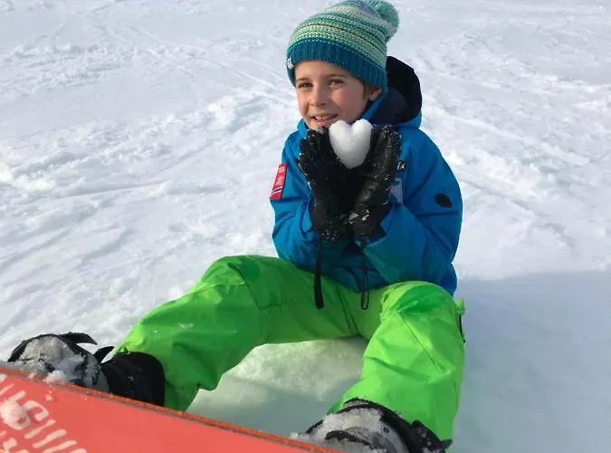 Marina A Matej Kubinska Hola