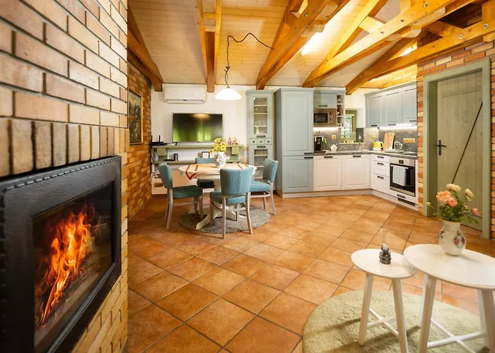 펜션 Marina A Matej Kubinska Hola