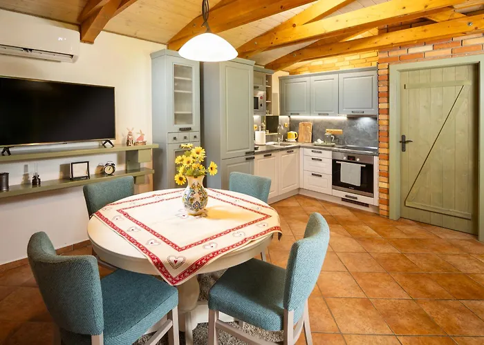 펜션 Marina A Matej Kubinska Hola 돌니 쿠빈