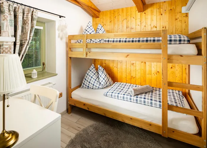 Marina A Matej Kubinska Hola * 돌니 쿠빈